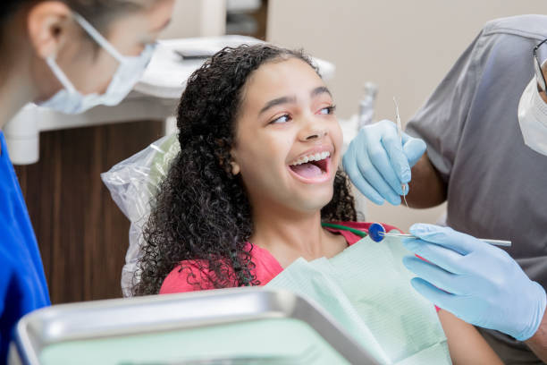 Best Emergency Tooth Extraction in Ellport, PA